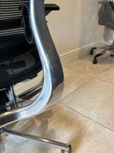 HOOD i29 All Mesh TASK CHAIR in Black