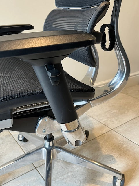 HOOD i29 All Mesh TASK CHAIR in Black