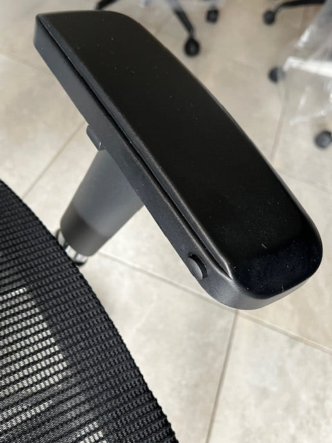 HOOD i29 All Mesh TASK CHAIR in Black