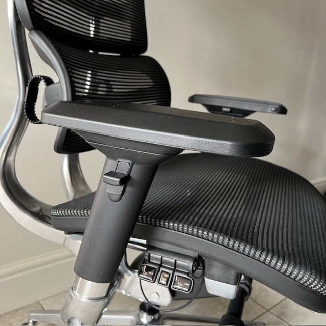 Refurbished HOOD i29 TASK CHAIRS - Series 1 Model