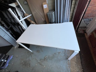 Refurbished White 1400/800mm Desks