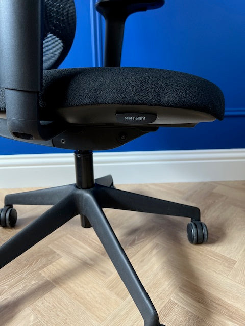 Refurbished Orangebox Do Task Chairs in Black